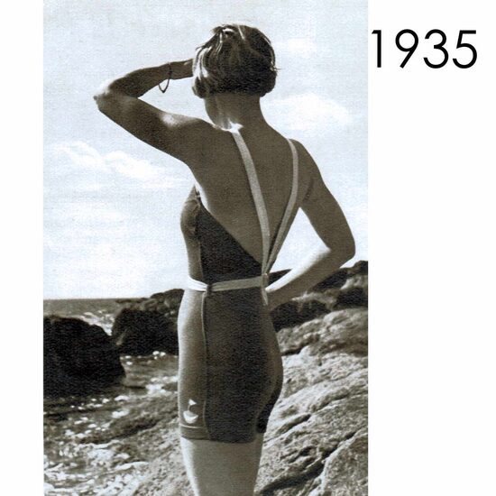 1935 Swimsuit. Bust 96 cm (37.8")
