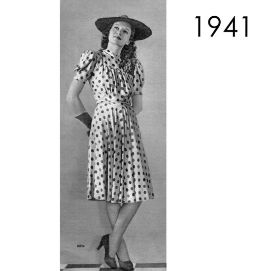 1941 Dress. Bust 88 cm (34.6")